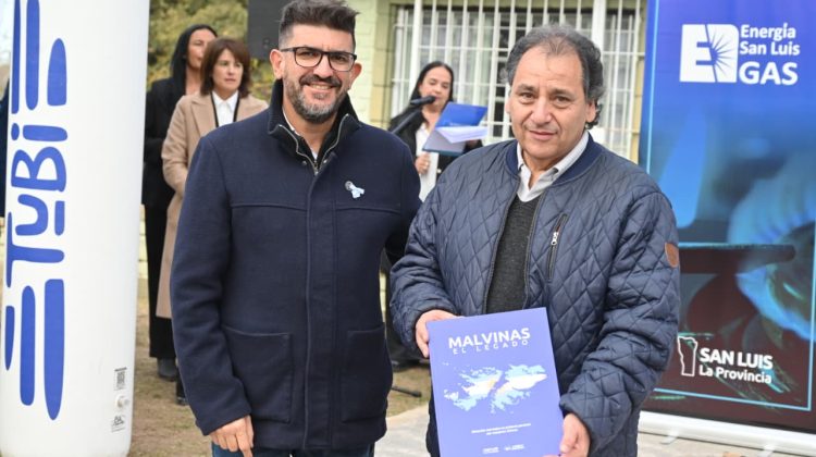Escuelas de La Punilla, Villa del Carmen y Villa Larca recibieron el libro ‘Malvinas, El Legado’