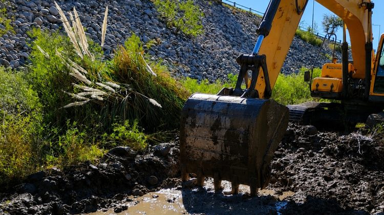 San Luis Agua va a construir un canal de desagüe en inmediaciones del dique Las Palmeras