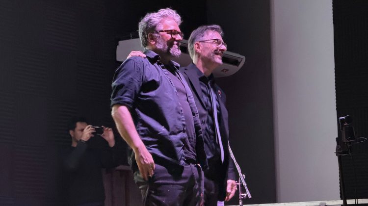 Kevin Johansen y Liniers brindaron un show inolvidable en la Villa de Merlo