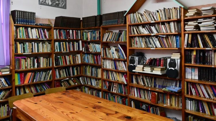 La Biblioteca Popular de Carpintería brinda una amplia grilla de talleres abiertos al público