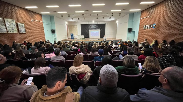 Guiarse: más escuelas incorporan herramientas para el acompañamiento a estudiantes