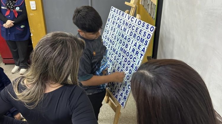 Estudiantes de la escuela ‘Zoilo Concha’ aprendieron sobre sus derechos como consumidores