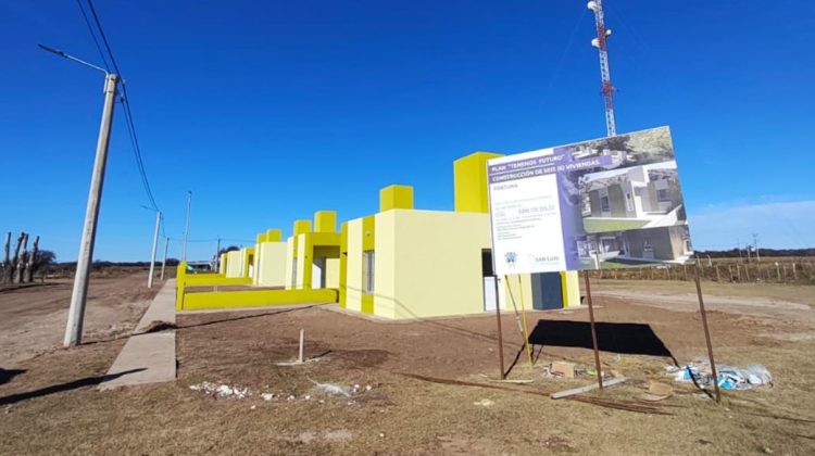 Fortuna, Unión y Batavia muestran el avance de la política habitacional en distintas etapas