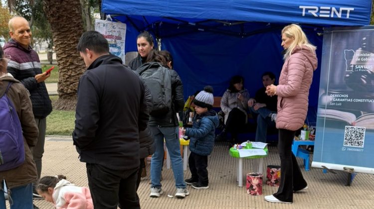 La Oficina Itinerante de Derechos y Garantías Constitucionales llegó a la plaza Independencia