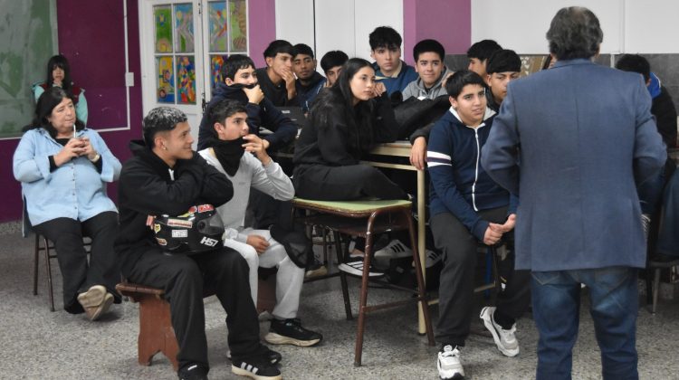 Estudiantes de Nogolí se preparan para ser ‘Diputados por un Día’