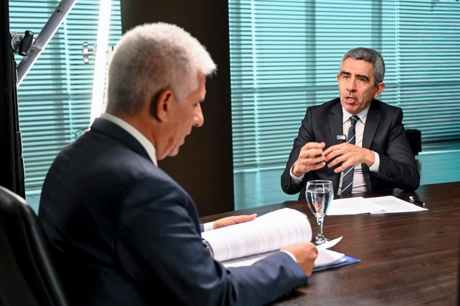 Poggi anunci&oacute; un nuevo r&eacute;gimen para atraer inversiones y defendi&oacute; su modelo de gesti&oacute;n basado en educaci&oacute;n y empleo