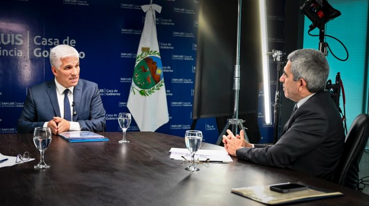 “El modelo San Luis lo rompieron en 2017, cuando incorporaron 70 mil planes para ganar una elección”