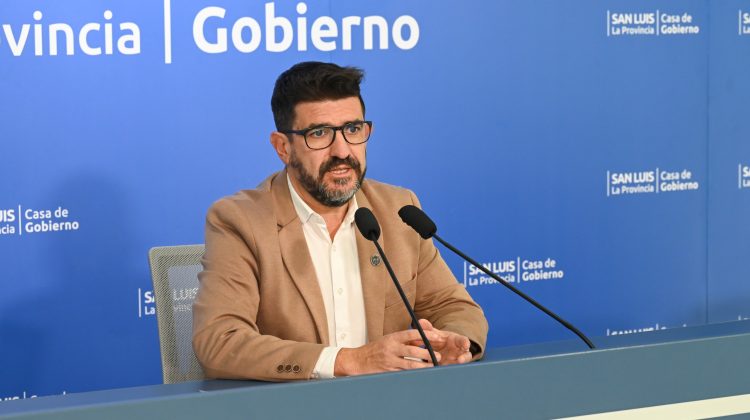 Más de 1.500 estudiantes se capacitarán en comunicación e inteligencia artificial