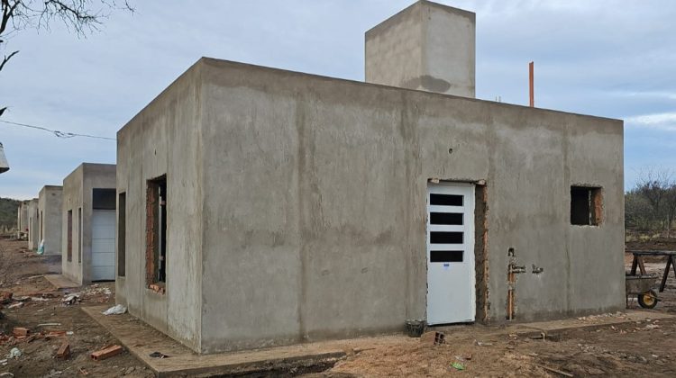 El nuevo barrio que el Gobierno construye en El Volcán consolida su estructura y suma avances