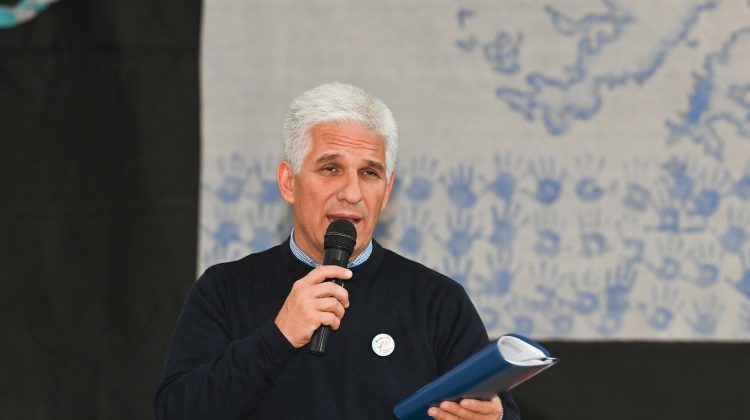 “No vamos a esperar más que nos hagan la escuela nueva, la encararemos nosotros”