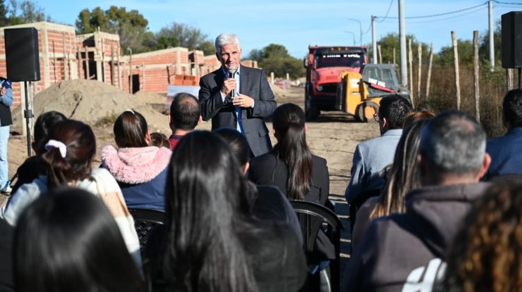 El 22 de diciembre el Gobernador entregará las 40 viviendas de la Villa de Merlo