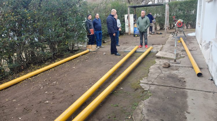 Recorrieron la obra que conecta la fábrica ‘Lácteos La Punilla’ con el gasoducto