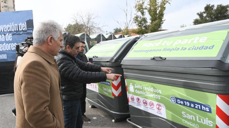 El Gobernador acompañó la incorporación de 110 nuevos contenedores en la ciudad de San Luis