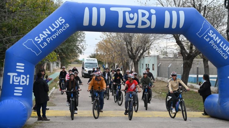 Estudiantes de la Escuela N° 5 recibieron sus bicicletas del plan TuBi 2026