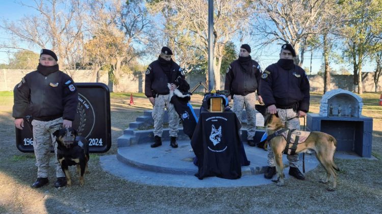 La Policía despidió a Nut, una compañera de cuatro patas que dejó una huella imborrable 