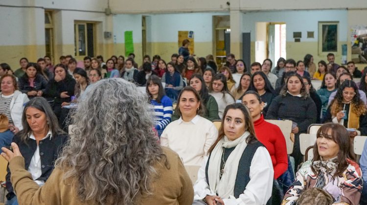 Más de 250 docentes participaron de una capacitación sobre autismo en Luján