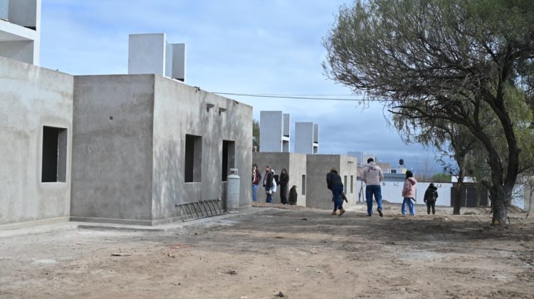 “Gracias al Gobernador especialmente, por darme la posibilidad de tener mi casa”