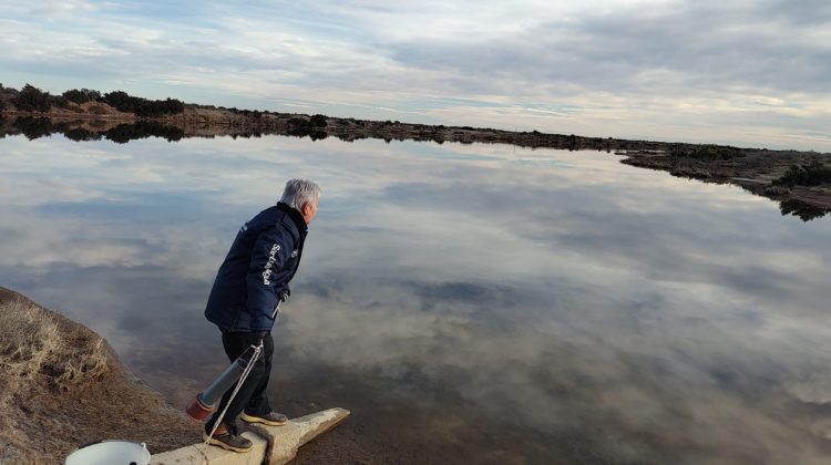 San Luis Agua fiscalizó la calidad del recurso en el río Desaguadero