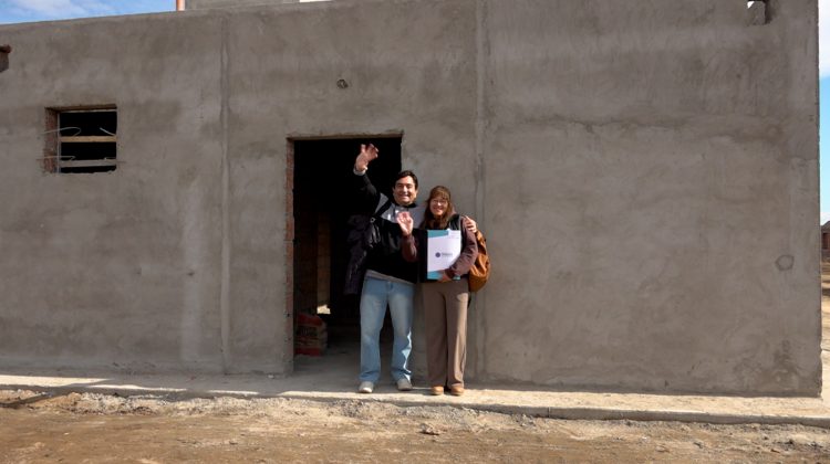 “Quiero agradecerle al Gobernador porque retornaron las viviendas y eso es lo que hacía falta”