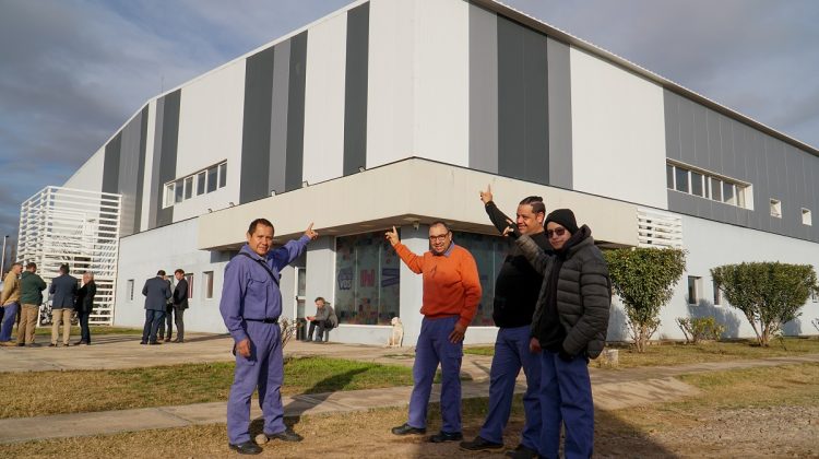 Reinauguraron la cubierta metálica de la UPrO de Quines