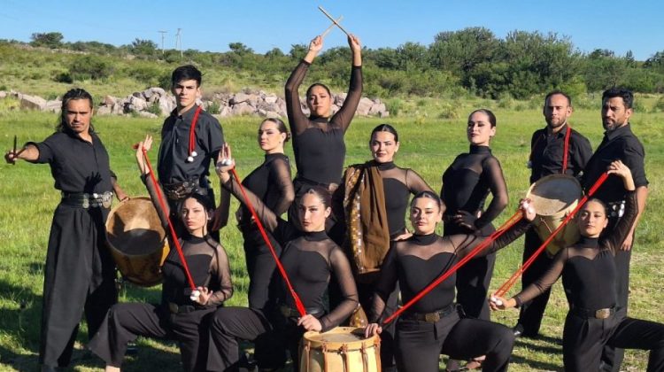 La Compañía Folclórica Internacional ‘Danzantes’ se prepara para su tercera gira por Europa