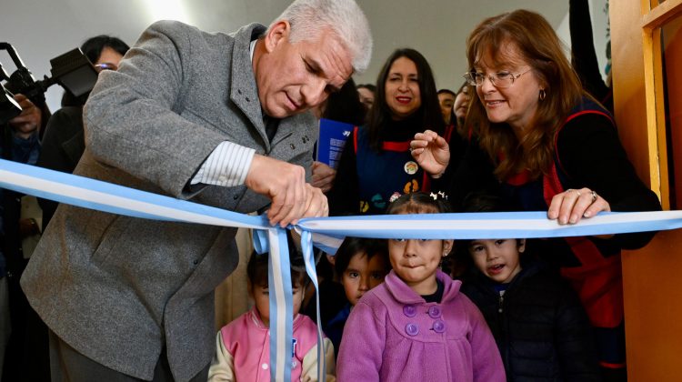 Con la vuelta a clases, el Gobernador inauguró refacciones en la escuela ‘Rosario Mercedes Simón’