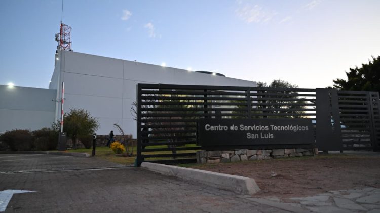 El Gobierno mejorará los nodos de la Autopista de la Información en tres localidades