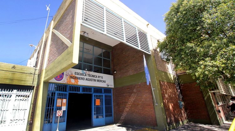 Con proyectos, prácticas y tecnología, la Escuela Técnica Nº15 prepara a futuros profesionales