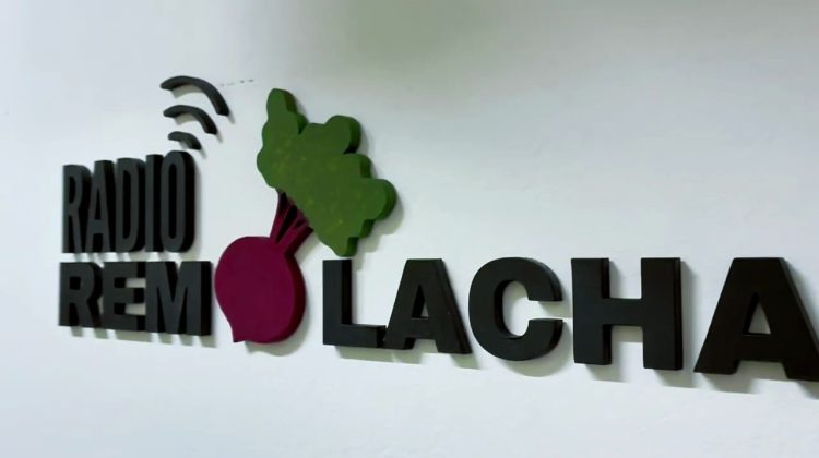 Con la radio escolar, los alumnos de la Escuela N°20 fortalecen sus habilidades comunicacionales