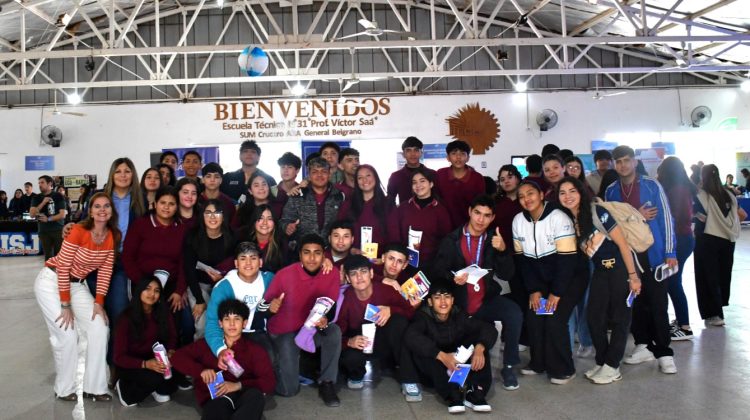 Más de 50 escuelas de la región asistieron a la Expo Educativa y la Jornada CLIP en Quines
