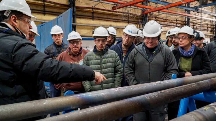Estudiantes de la UPrO realizaron una visita a la planta industrial de Tassaroli en Mendoza