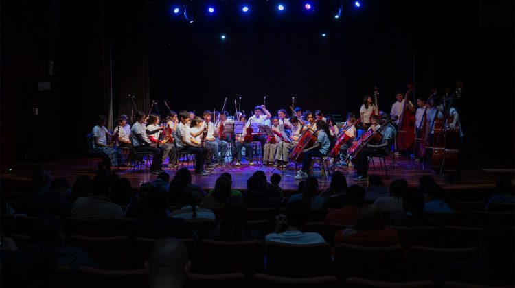 Talentos locales brillaron en el escenario de Micrófono Abierto 