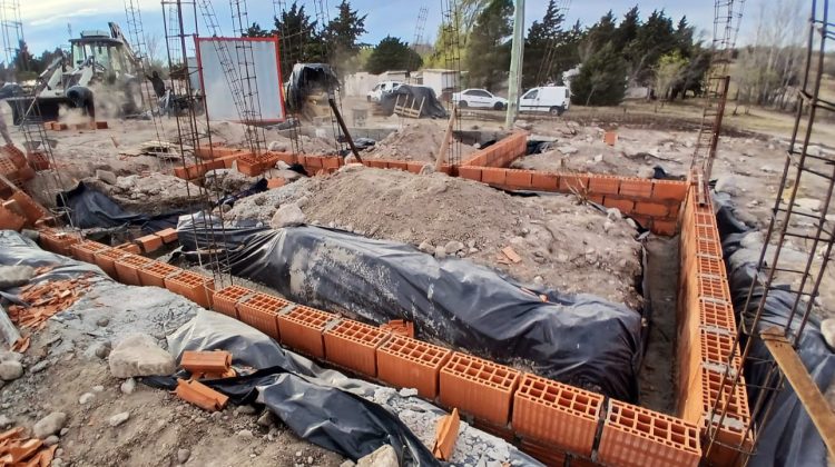 Nuevas viviendas comienzan a tomar forma en Las Chacras y San José del Morro