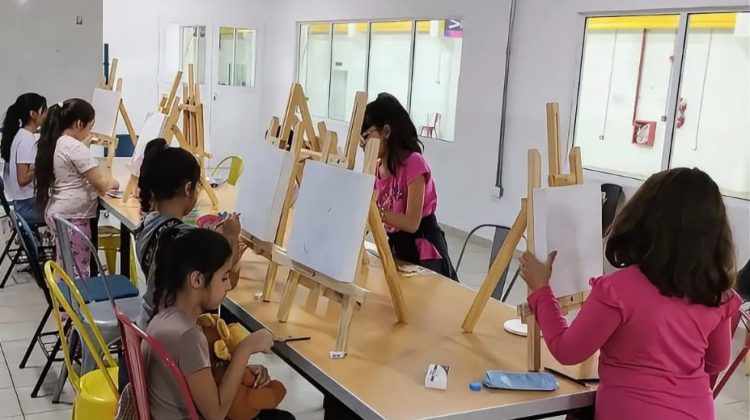 Siguen abiertas las inscripciones para el taller de dibujo y pintura infantil en la Nave Cultural