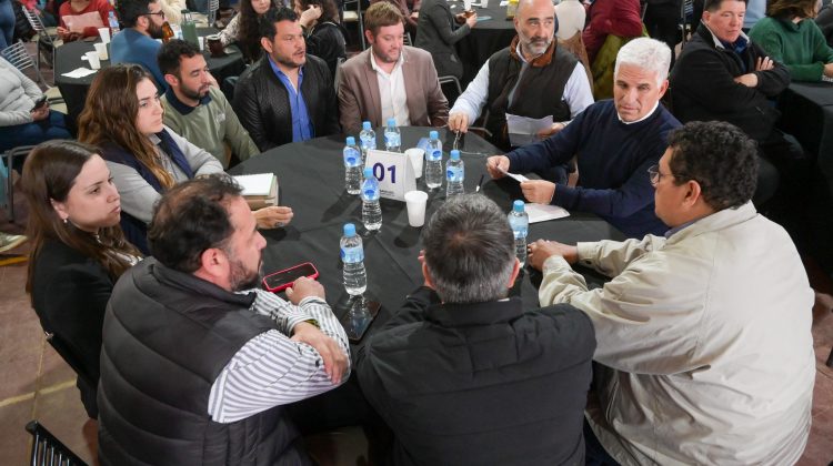 Conformaron la 2° Mesa Sectorial de Producción Frutihortícola y Producción Familiar