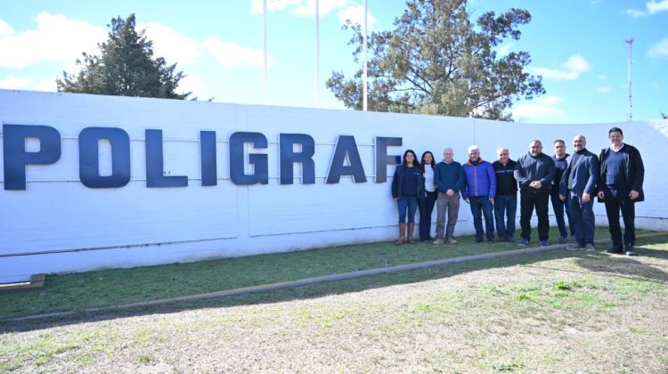 Poggi conoció la dinámica productiva de la empresa Poligraf de Villa Mercedes