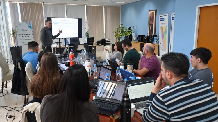Personal de San Luis Agua inició una capacitación en software de modelación numérica