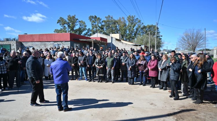 Comenzó una obra para ampliar las redes de agua potable y cloacas en Villa Mercedes