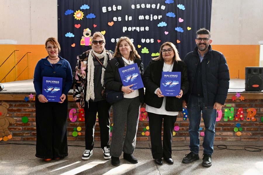 ESCUELA N° 34 “RAUL BASILIO DIAZ”, directora MONTECINO, MARIA CRISTINA “ASOCIACION CIVIL BIBLIOTECA VILLAMERCEDINA JUAN BAUTISTA ALBERDI”, presidenta COLOMBO MIRIAM NOEMI “BIBLIOTECA POPULAR DR. JUAN LLERENA”, representantes HERNANDEZ ALICIA Y GARBIN ADRIANA