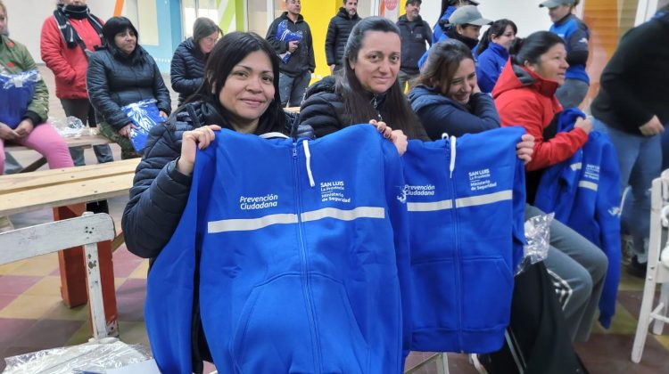 Prevención Ciudadana comenzó la entrega de indumentaria de temporada a sus integrantes