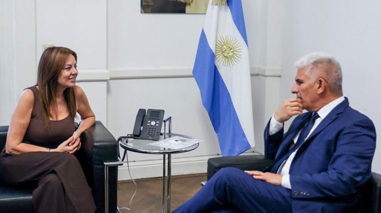 Cien escuelas serán beneficiadas por el Programa Hora+