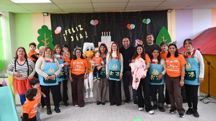 Las familias del barrio Obras Sanitarias festejaron los 39° años del CDI ‘Mis Primeros Pasitos’