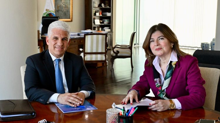 El Gobernador le aceptó la renuncia a la fiscal de Estado, María Fabiana Zárate
