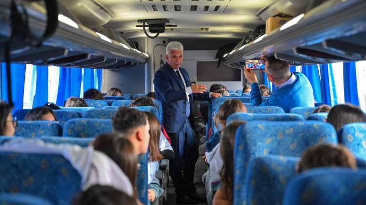 El Gobernador saludó a los jóvenes que vivirán la experiencia de ser ‘Diputados por un Día’