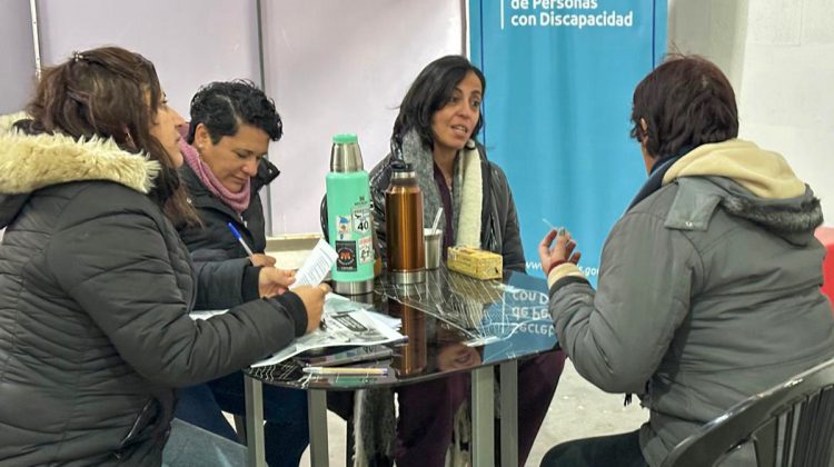 El Gobierno realizó una jornada de atención para personas con discapacidad en El Trapiche 