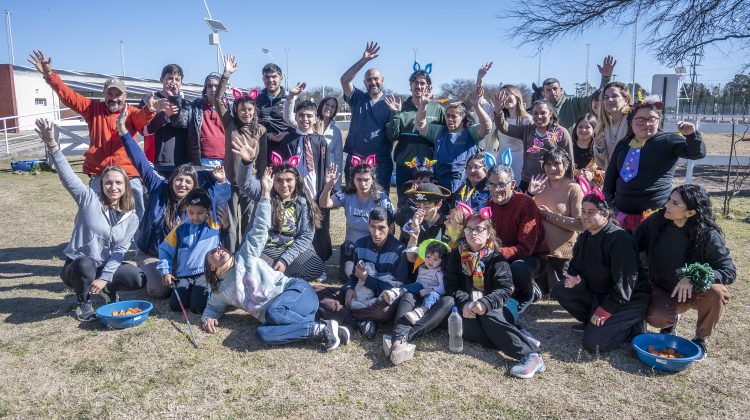 El Centro de Día Newen visitó el Centro de Equinoterapia de La Pedrera