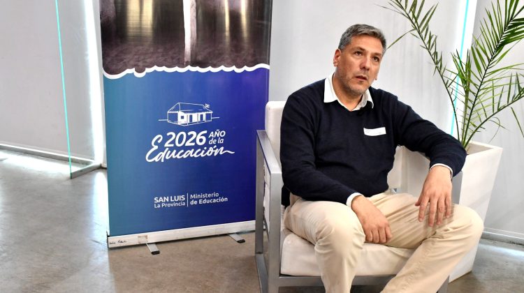 Diplomatura en IA: “Los chicos ya aplican la IA, ahora lo hacen junto a docentes de forma académica”