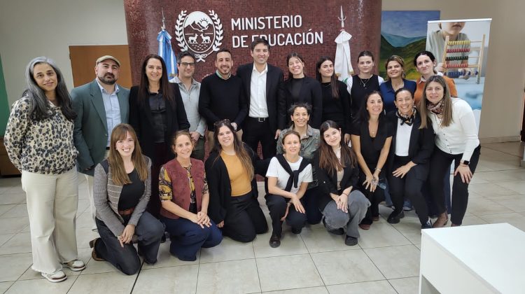 Docentes egresados presentaron sus proyectos finales con el acompañamiento de la Universidad Austral