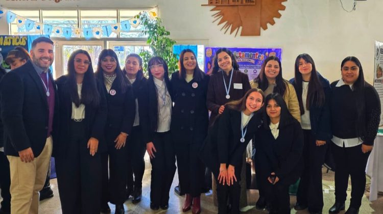 ExplotaMentes en Acción: futuros docentes llevan la ciencia más allá del aula