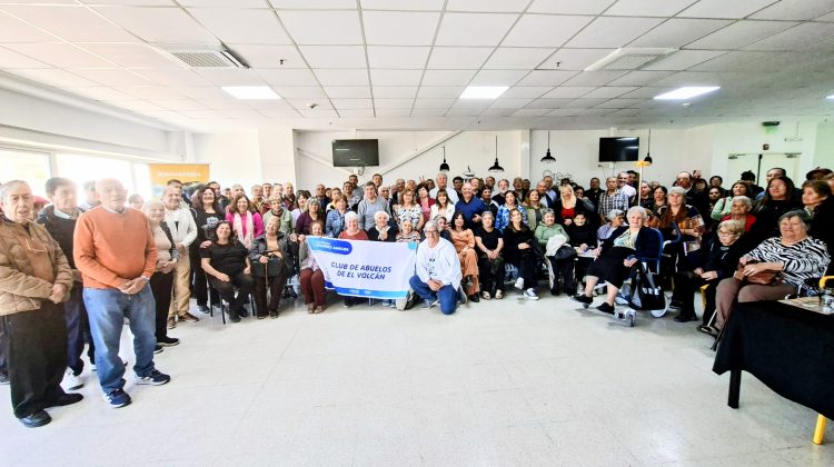Más de cien personas participaron de una nueva jornada de ‘Grandes Amigos Salud’